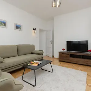 Apartament Baluckiego Stary Mokotow By Renters, Warszawa