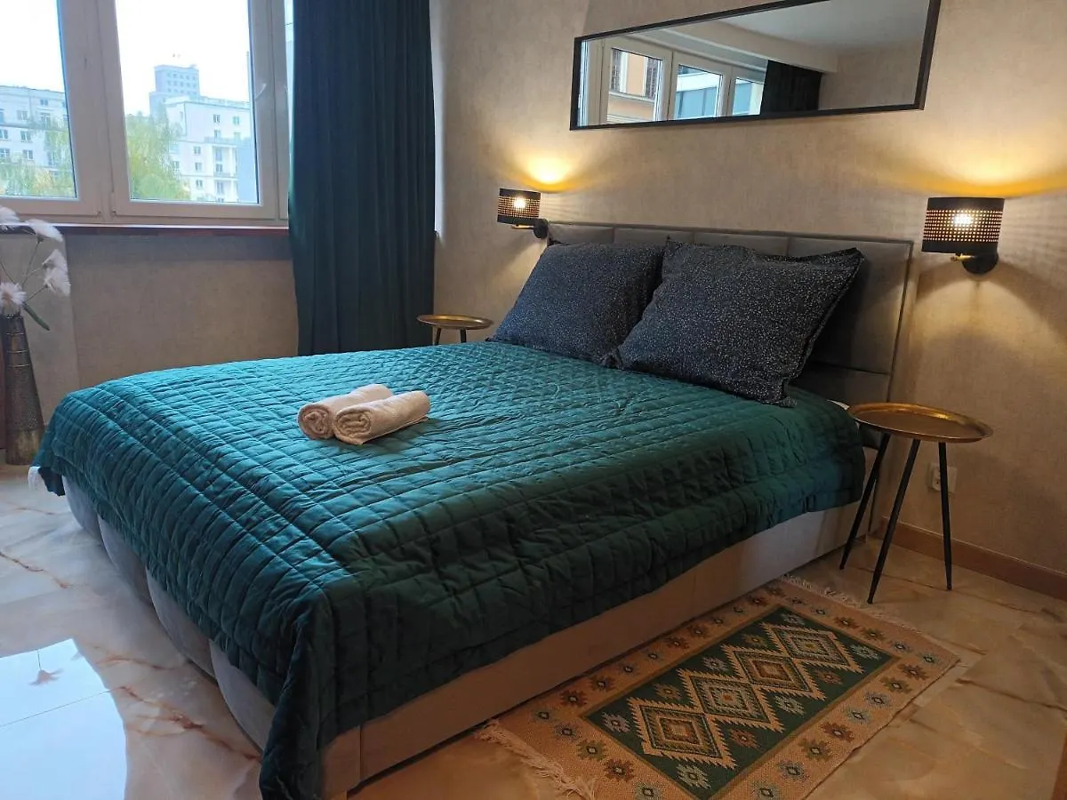 Green Apartament W Centrum Warsaw Poland